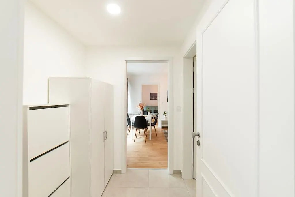 Apartment Domino Apartman Prague